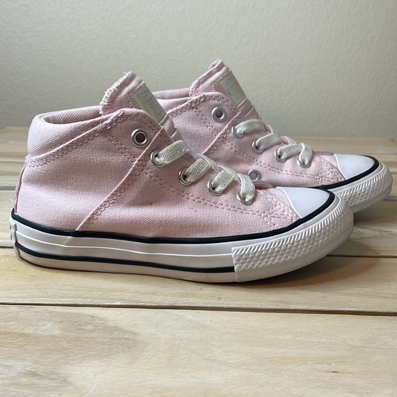 Converse No Tie Shoes - Picture 2 of 10
